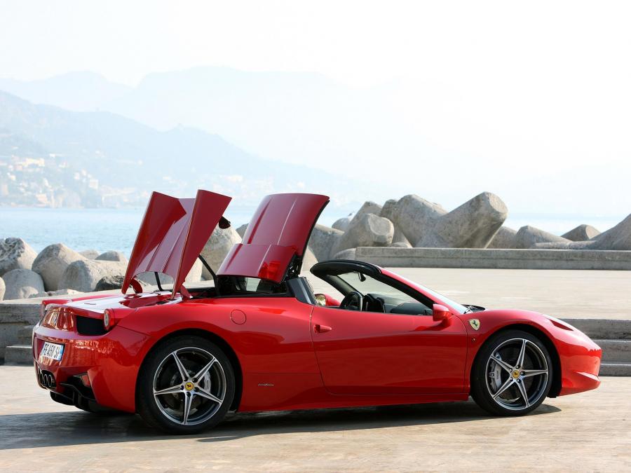  Ferrari 458 Spider 2011 года  (фото 18 из 30)